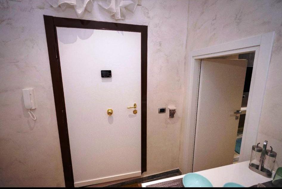 Sea Luxor Apartment Bari Exterior photo