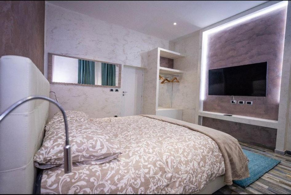 Sea Luxor Apartment Bari Exterior photo